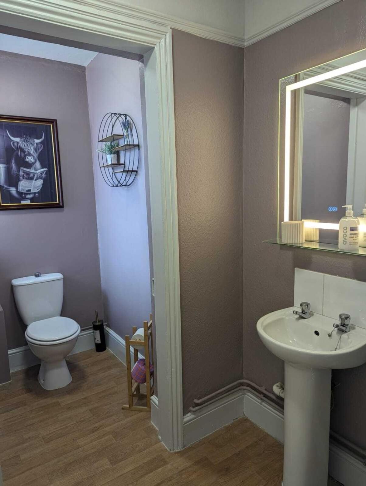 The Crafty Cow Hotel Bristol Room photo